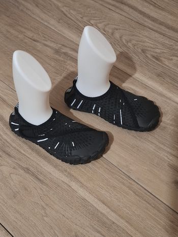 Chaussures baskets aquatique plage piscine sport Mixte