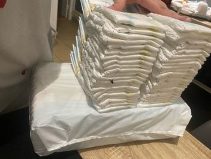 Vend paquet de couche complet et 40 couche en plus