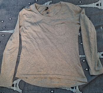 Sweat beige à reflet gris et point noir 42-44