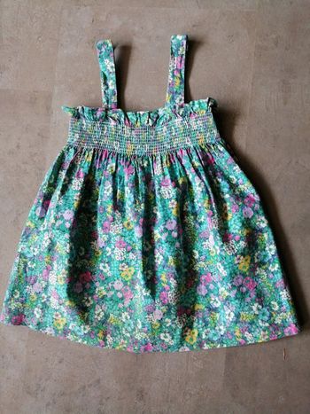 Robe verte fleurie 2 ans
