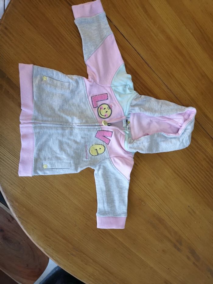 Sweat 6 mois - photo numéro 2