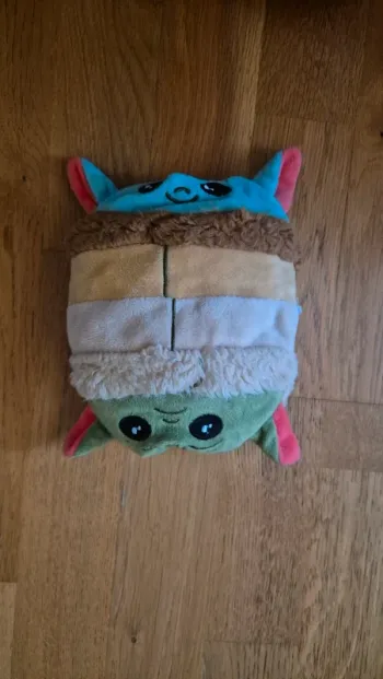 Peluche yoda reversible