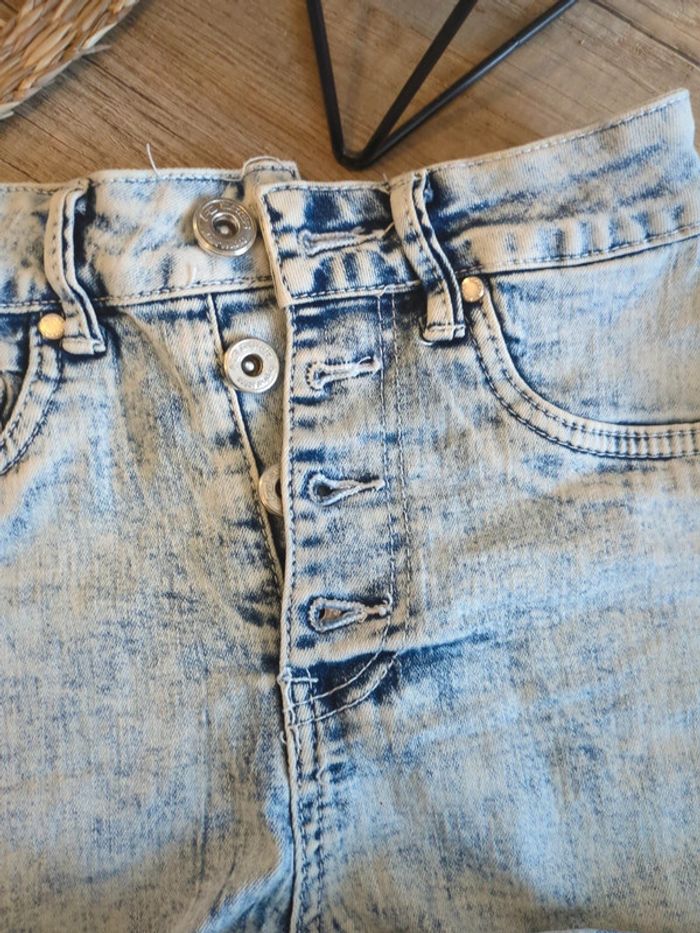 Short jean xxs carton 🍒 cerise - photo numéro 3