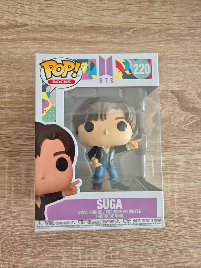 Figurine Funko Pop Rocks BTS 220 Suga - photo numéro 1