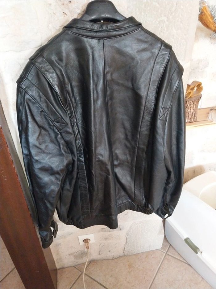 Manteau de cuir comme neuf taille 54 - photo numéro 7