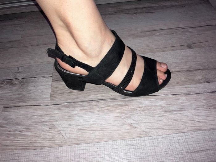 Sandales à talons femme ou fillette. - photo numéro 5