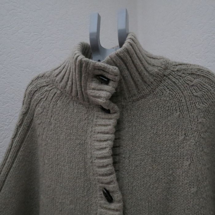 ✨ Superbe poncho / cape en maille NAF NAF – Taille TU ✨ - photo numéro 2