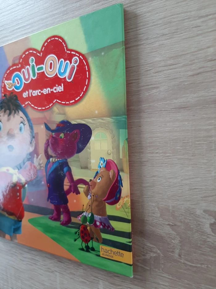 Livre Oui-Oui et le trésor de l'arc-en-ciel - photo numéro 3