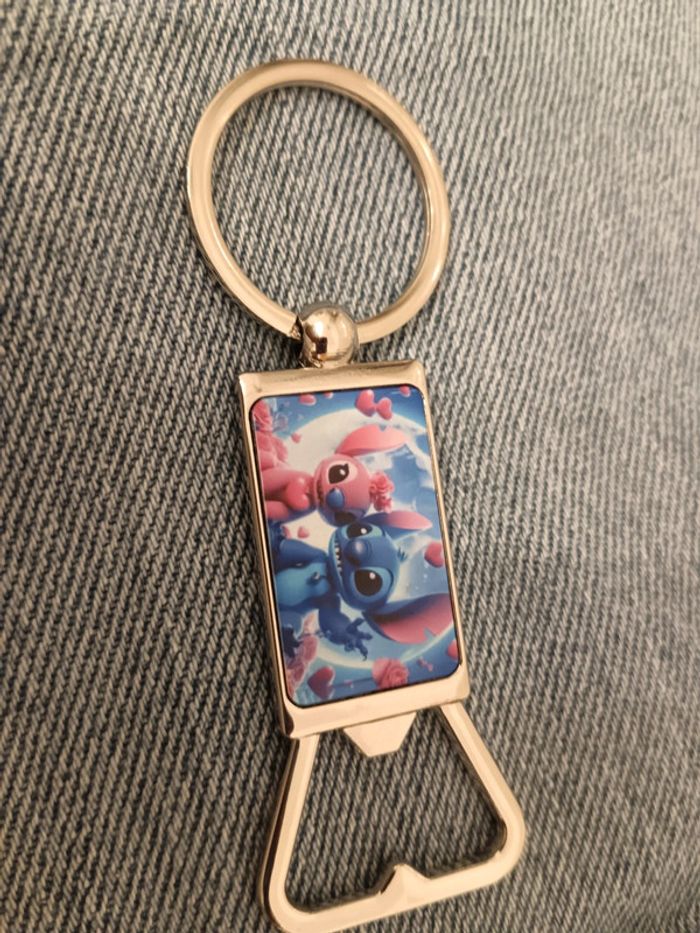 Porte clé décapsuleur stitch neuf