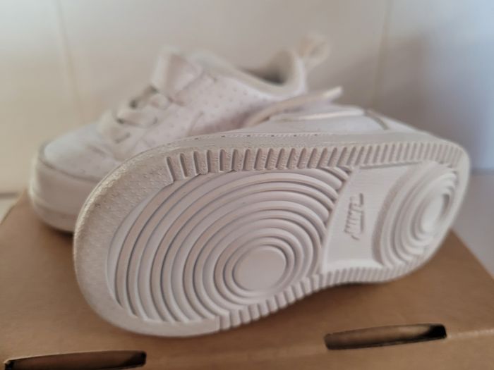 Baskets NEUVES Bébé NIKE Court Borough Mid 2 TDV - Blanc (Taille 19.5/4C) - photo numéro 3
