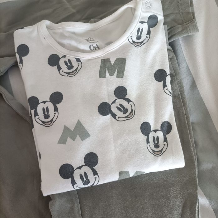 Lot de 2 pyjamas Mickey Disney C&A Taille 4 ans - photo numéro 4