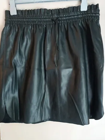 Mini jupe neuve taille 42/44