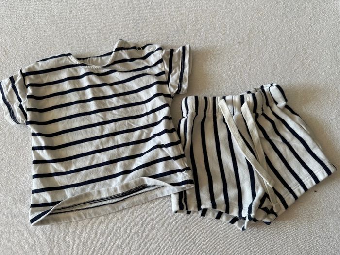 Ensemble t-shirt + short rayé Kiabi 3 mois
