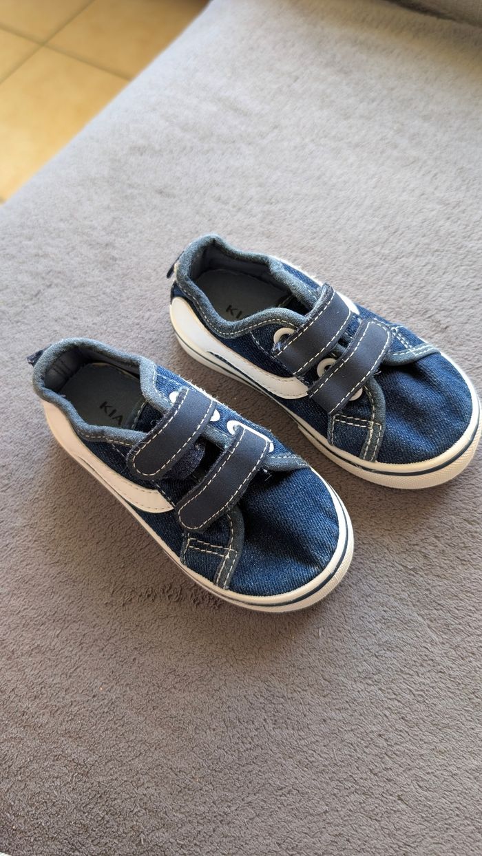 Basket jeans enfant 23 neuves