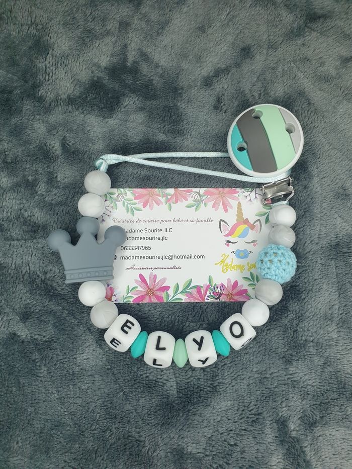 Attache tétine personnalisée Grande Couronne - photo numéro 3