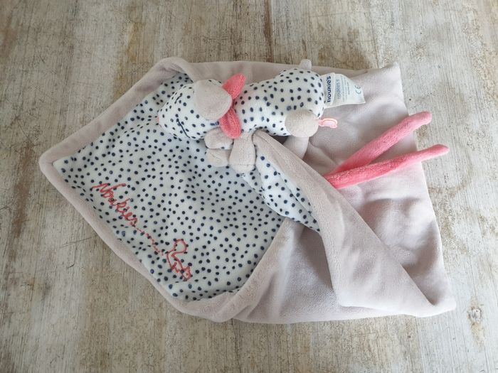Doudou noukies chien amy et Zoé blanc couverture marron