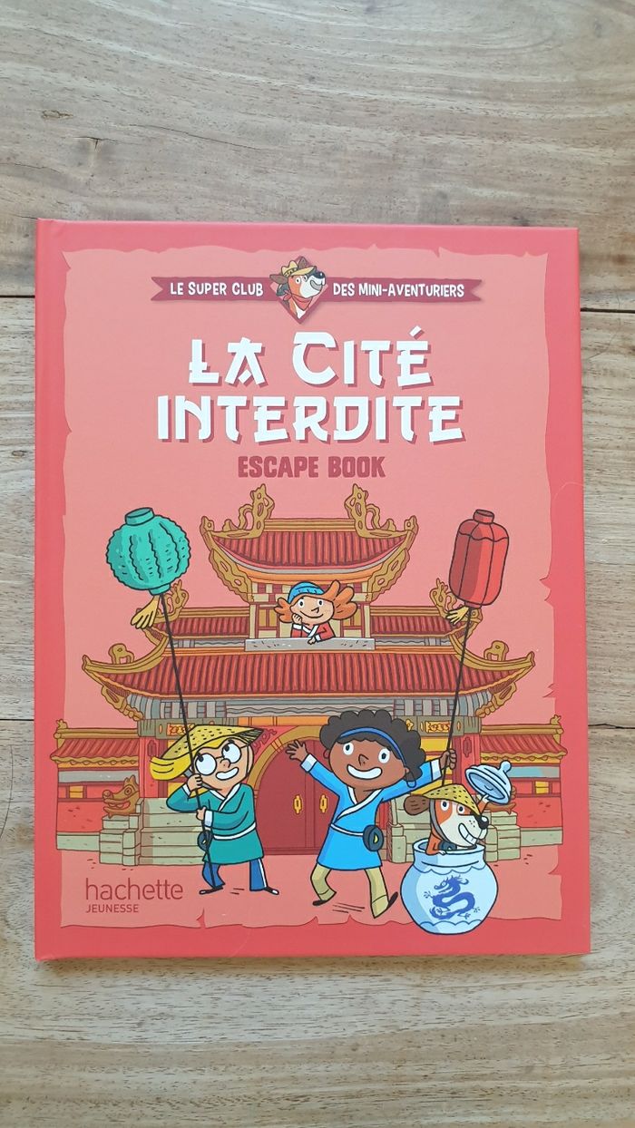 Neuf livre enfant Hachette Jeunesse escape book la cité interdite