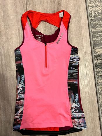 Haut sport reebok