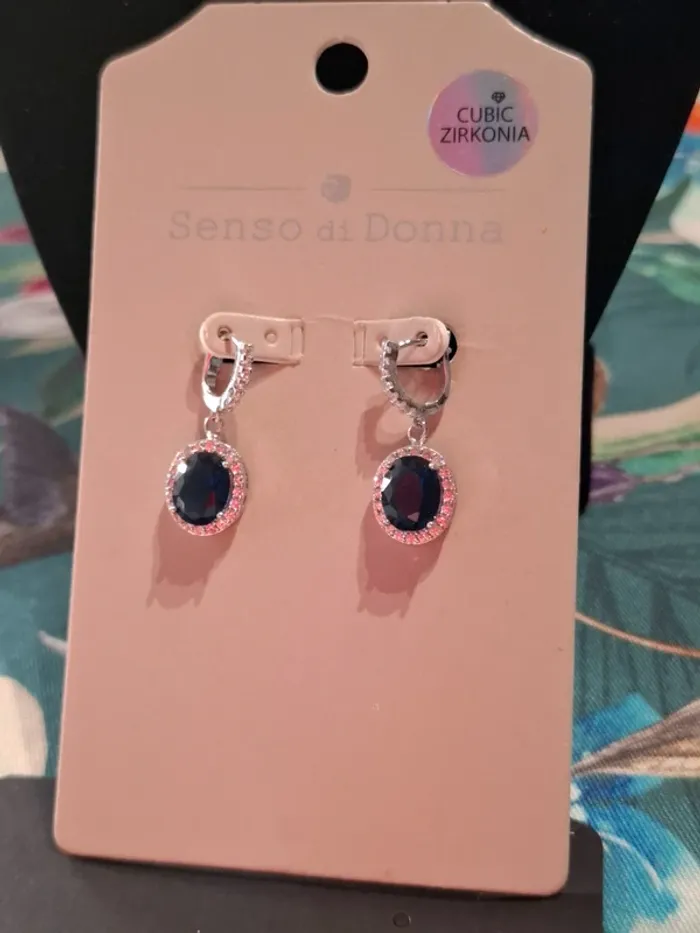 Magnifique boucle d oreille femme neuve zirconium - photo numéro 3