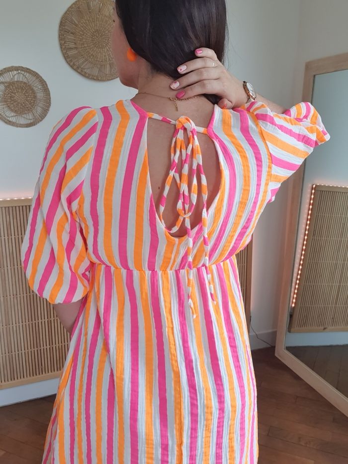Robe longue gaze Palmyre rayures fluo Taille unique - photo numéro 5
