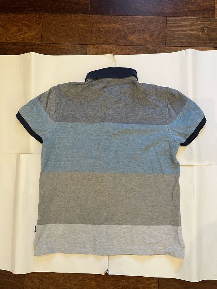 Polo manches courtes hugo boss gris et bleu taille  S - photo numéro 3