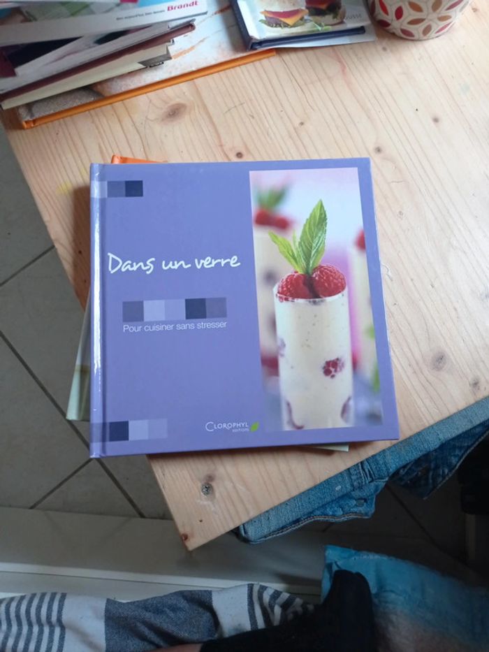 Livre dans un verre