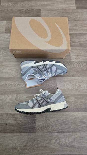 Baskets Asics Gel-Sonoma – pointure 39 – neuves avec étiquette