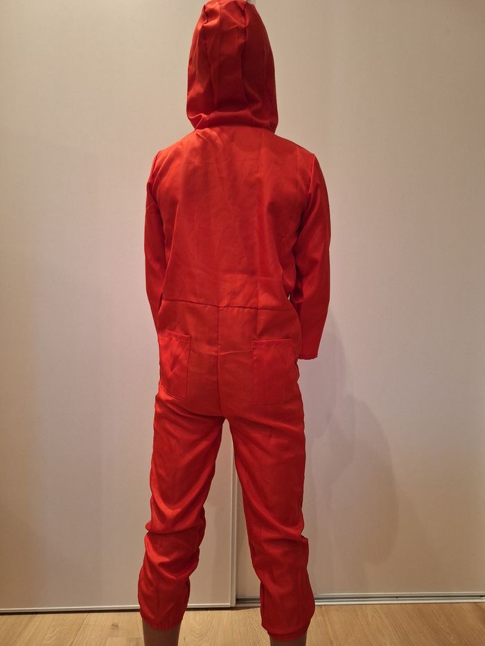 Déguisement La Casa de Papel, la combinaison 140cm, tee-shirts taille XS, masque taille unique, excellent état - photo numéro 3