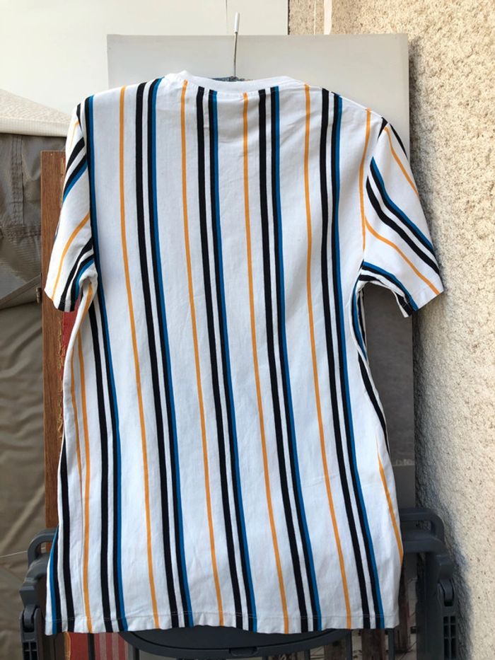 Tee-shirt garçon/homme taille S - photo numéro 3