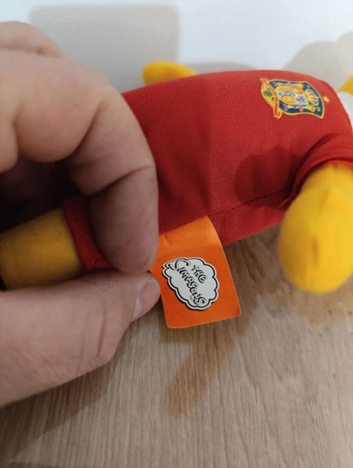 Peluche Lisa Simpson Espagne 2010 - photo numéro 3