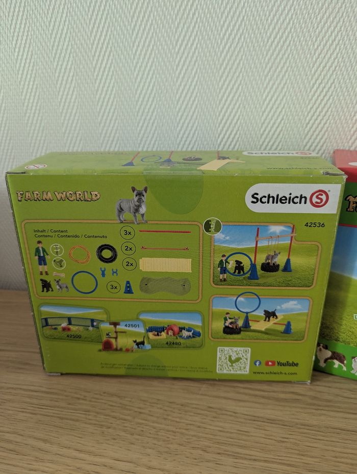 Lot figurines schleich farm world 42536 et 42573, parcours agility chien et niche - photo numéro 3