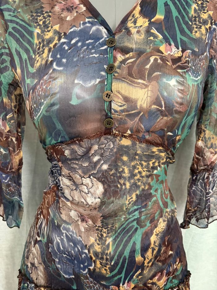 Belle blouse tunique transparente en soie imprimé floral tons verts et bleus M/38 - photo numéro 2