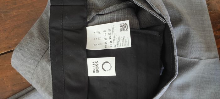 Pantalon fuseau tailleur BOSS neuf avec étiquette - photo numéro 5