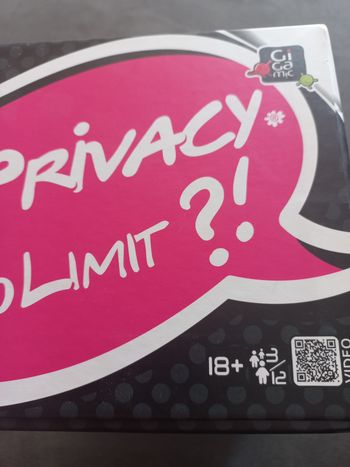 Privacy gigamic jeu adulte