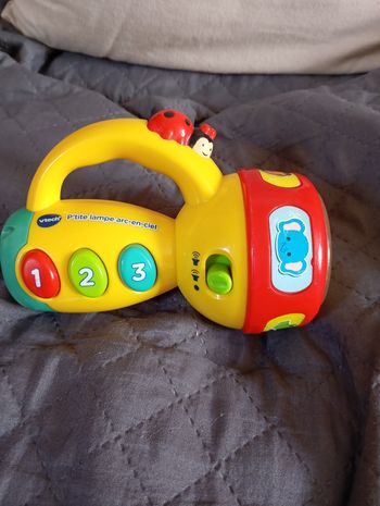 P'tite lampe arc en ciel VTech