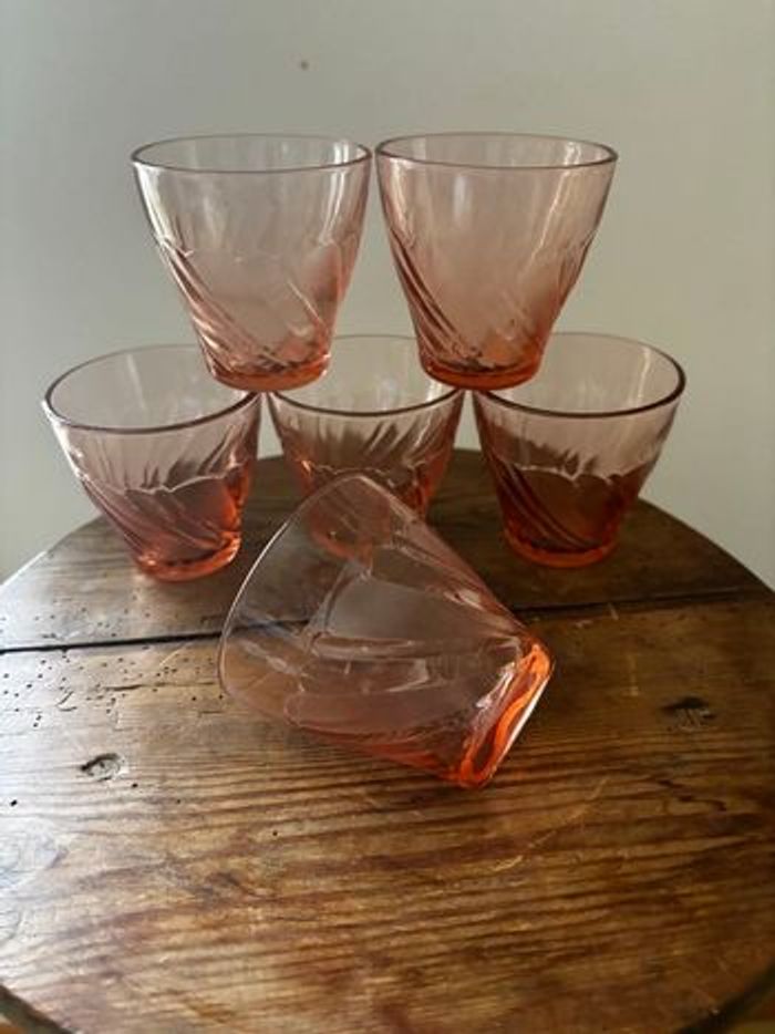 Lot de 6 verres vintage rose Véréco torsades