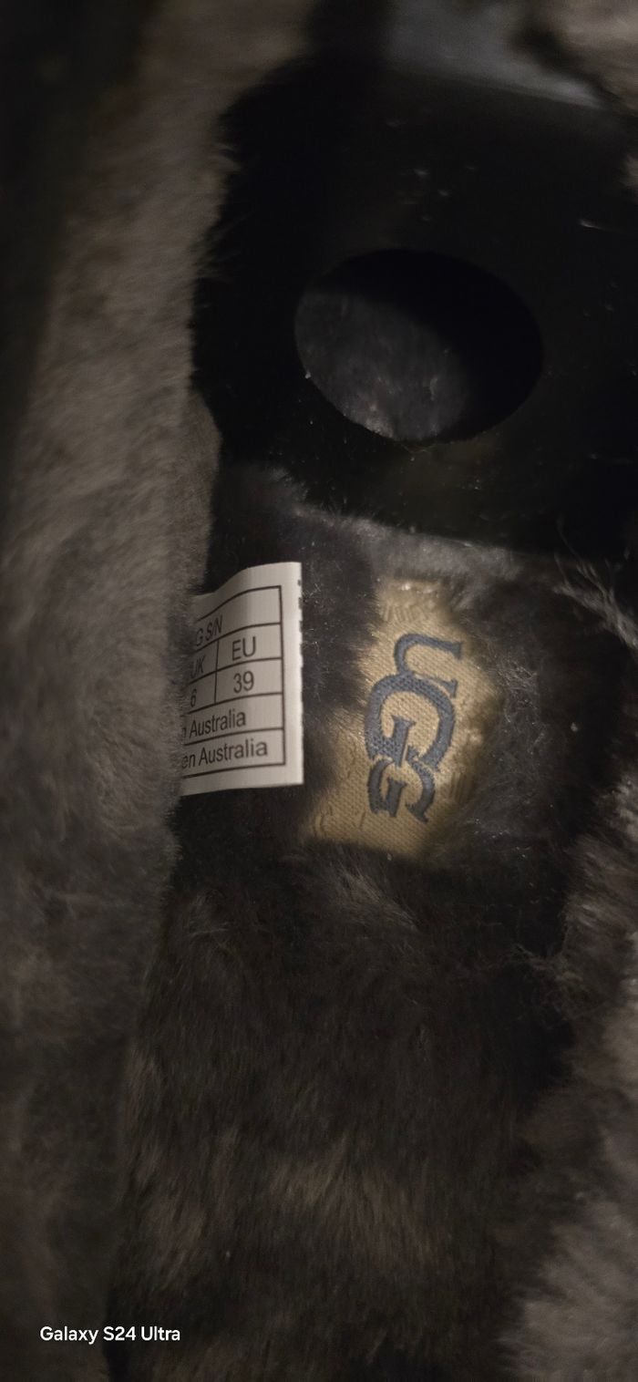 UGG Tazz Noir Taille 39 - photo numéro 4