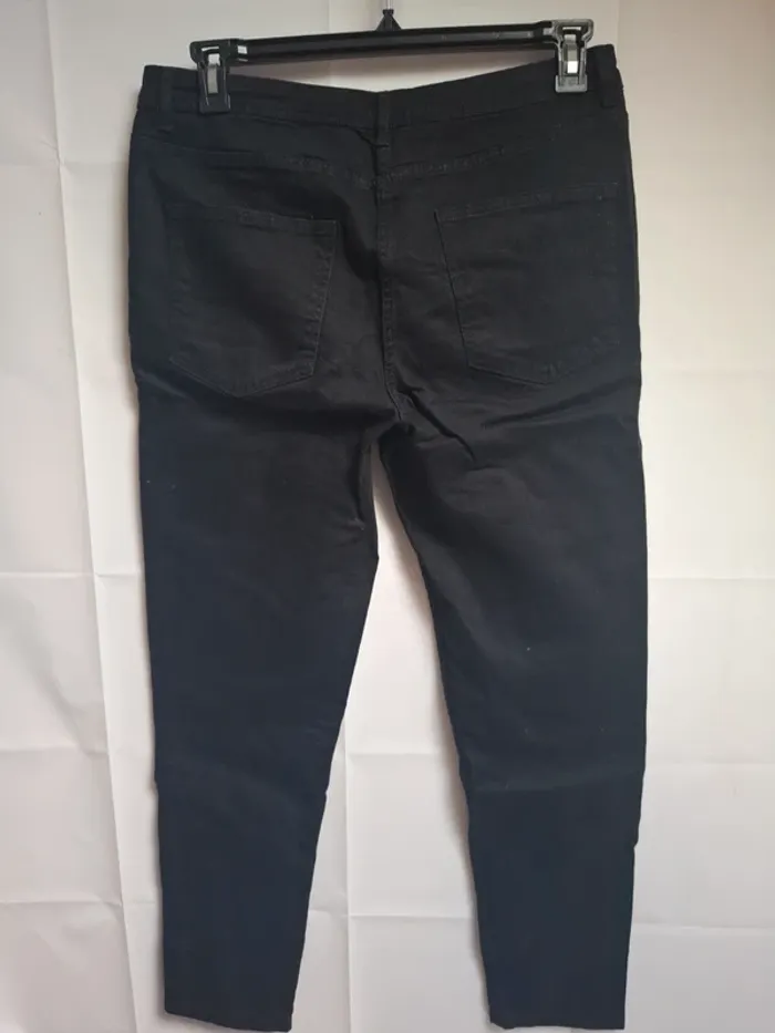 Jean taille 42 - photo numéro 3