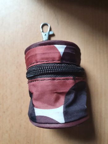 Petite pochette à tétine