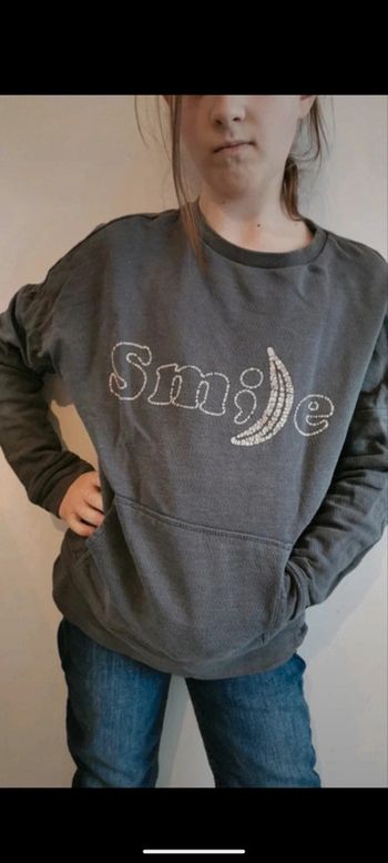 Pull sweat smiley fille