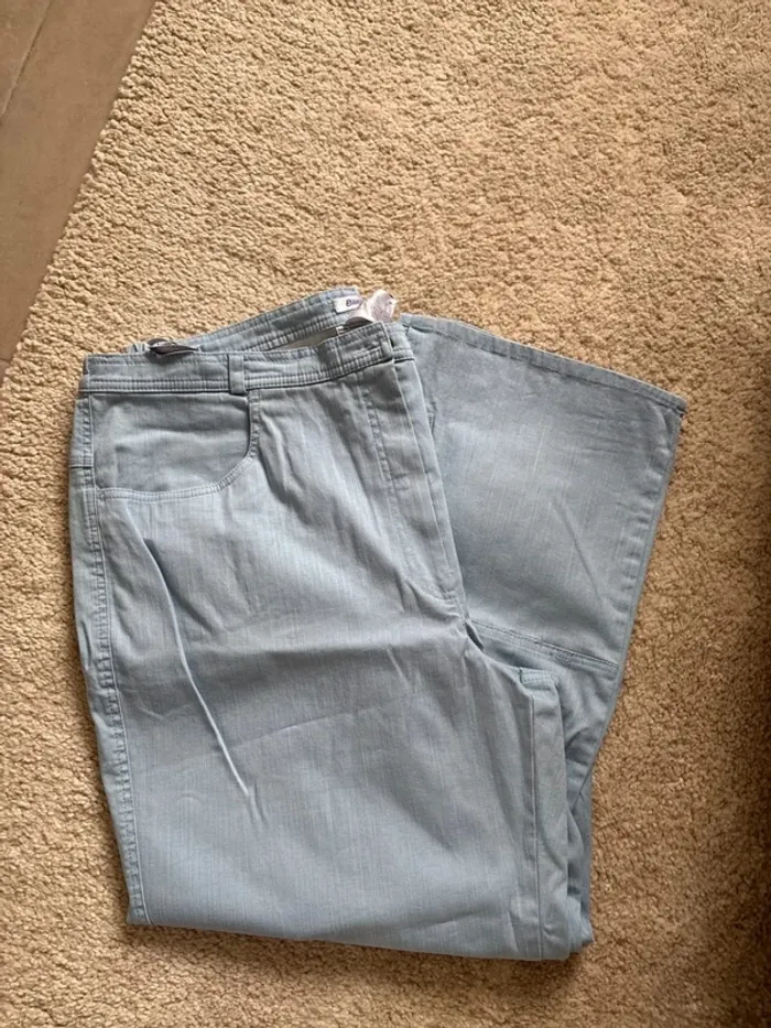 Pantacourr damarr bleu taille 48