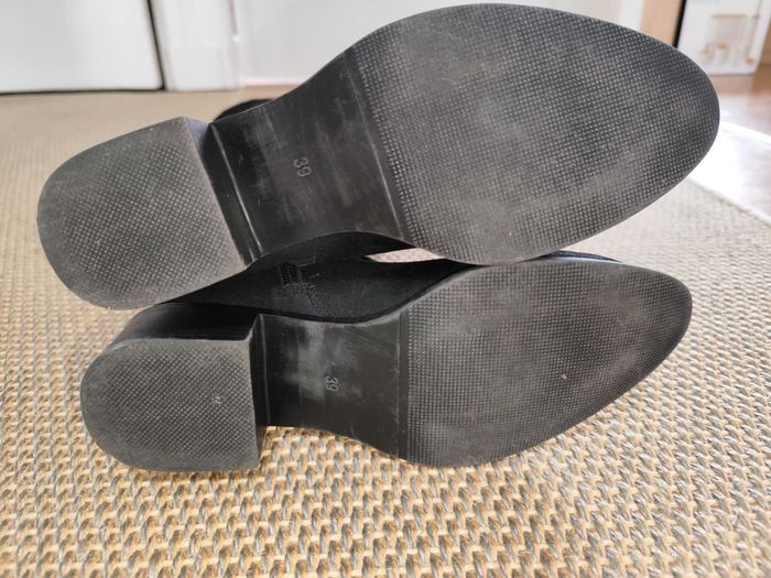 Paire de bottes noires Kiabi , pointure 39 , bon état - photo numéro 4