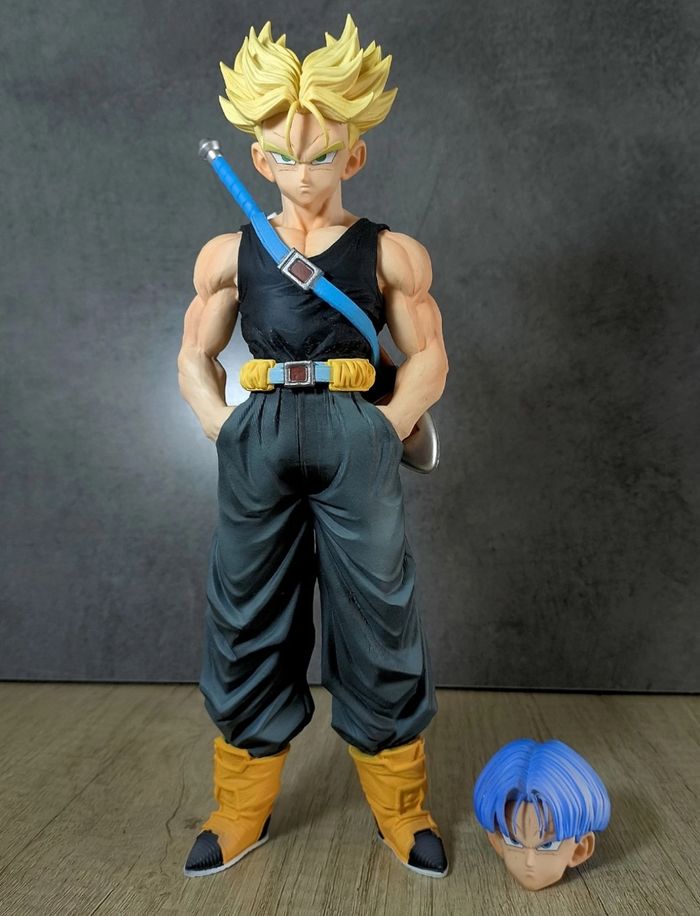 Dragon Ball Z figurine Trunks 2 têtes interchangeables 26CM