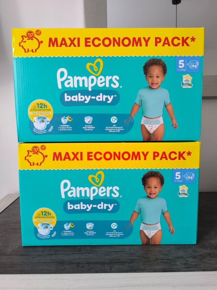 Couches Pampers Baby-Dry taille 5 !