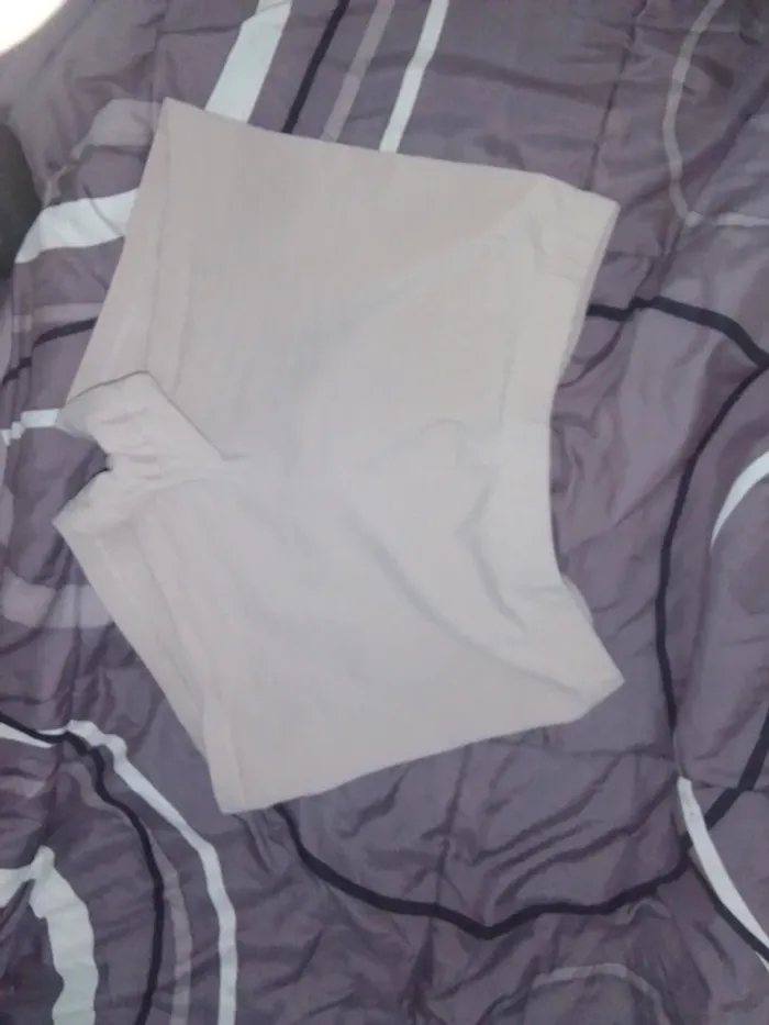 Short collant