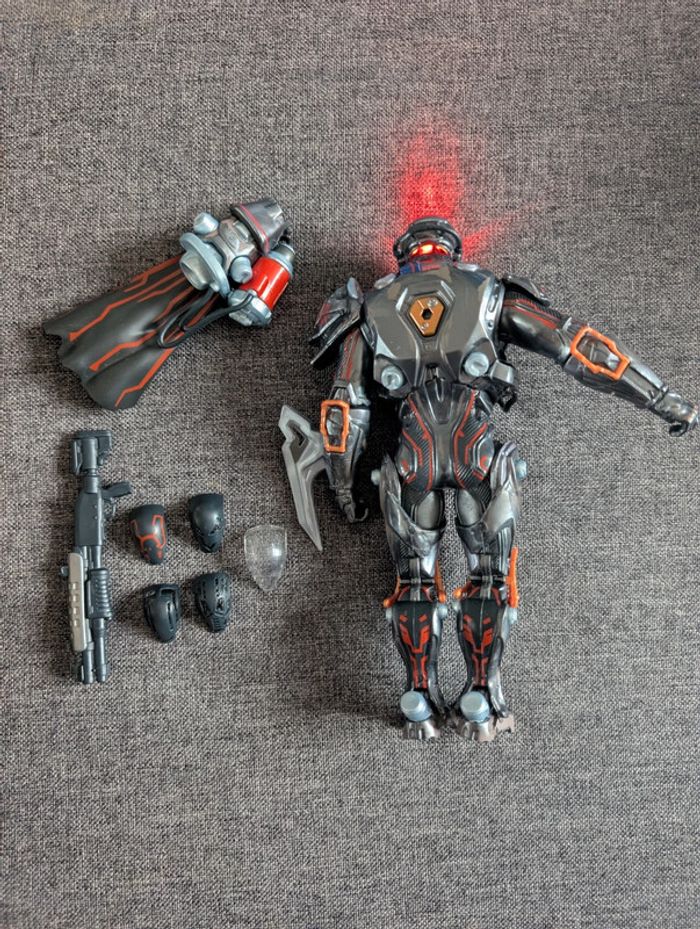 Figurine Fortnite the scientist - photo numéro 3