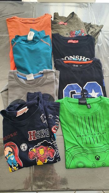 Lot de 8 tee-shirts manches longues