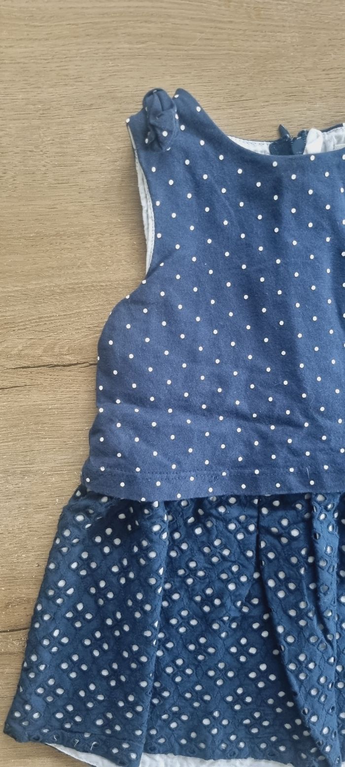 Robe Catimini 9 mois - photo numéro 2