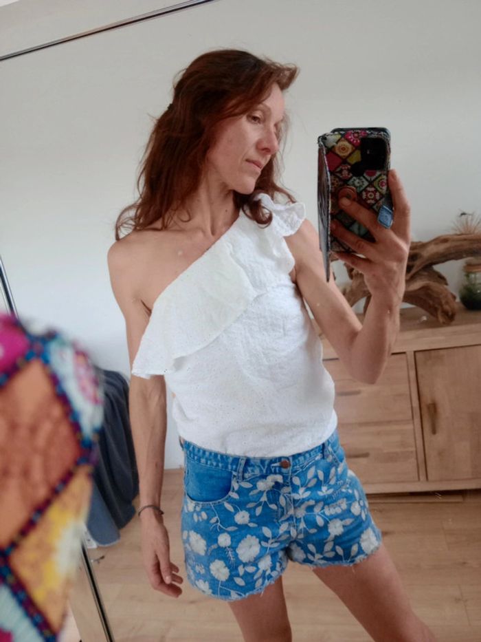 Top femme s épaule dénudée type broderie anglaise c84 - photo numéro 3