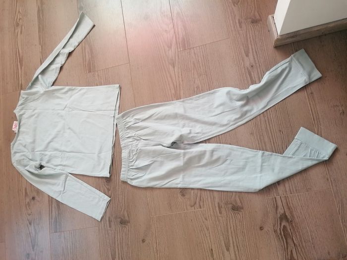 Pyjama miraculous taille 10ans fille - photo numéro 10